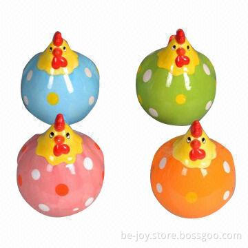 Coin Bank with Chicken Shape, Available in Various Colors and Sizes, OEM Orders are Welcome
